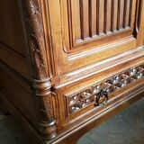 Antique Gothic style walnut wardrobe 19th century