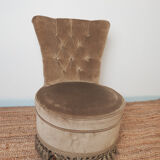 Vintage armchair in green color