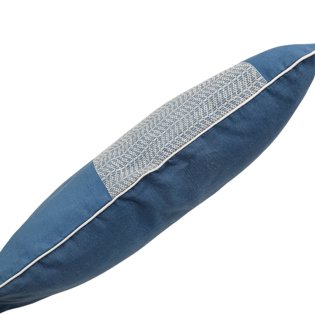 Blue cushion diane - ami h'yut 40x50