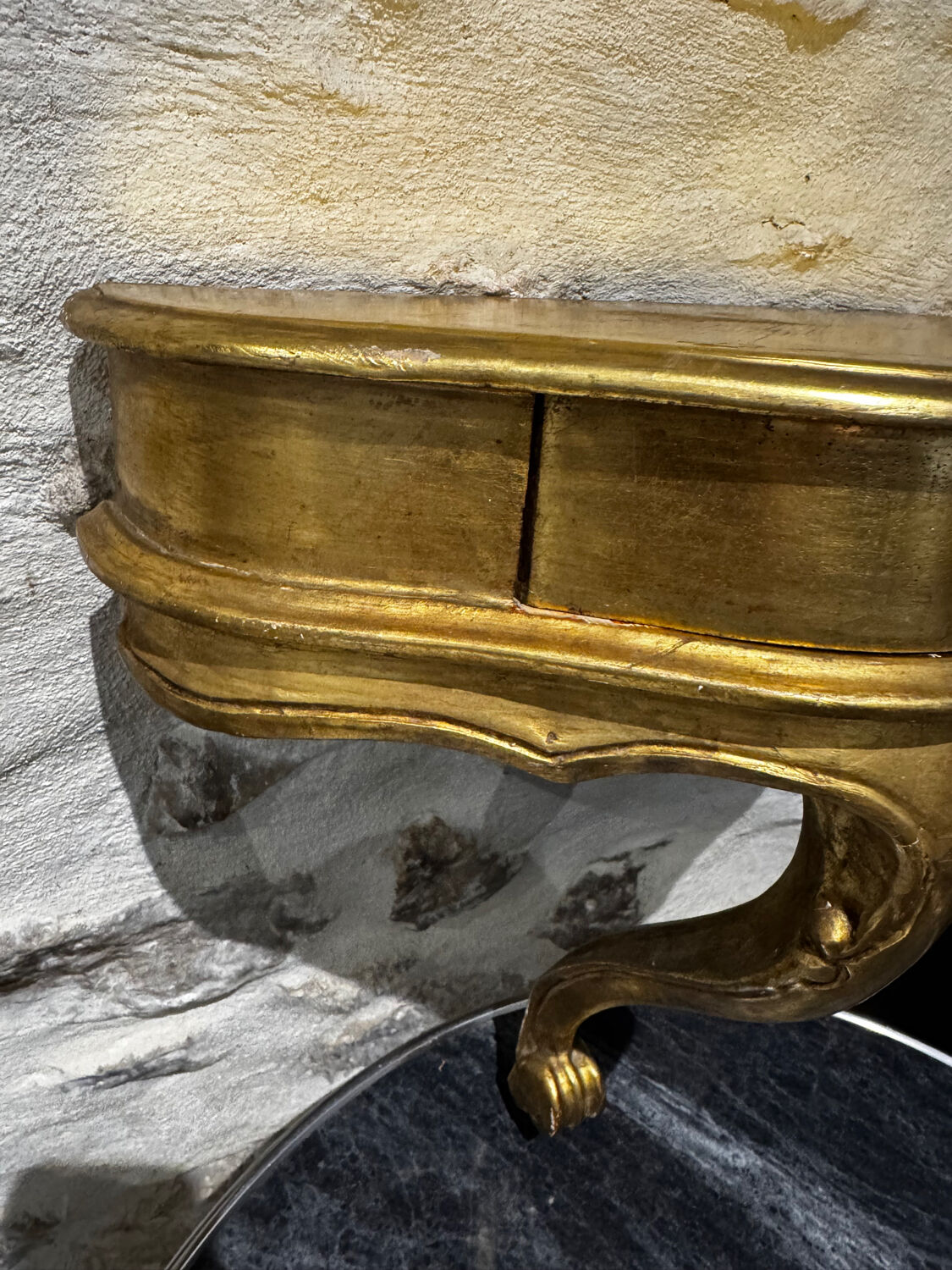 Italian wall console with vintage gilded wood shelf