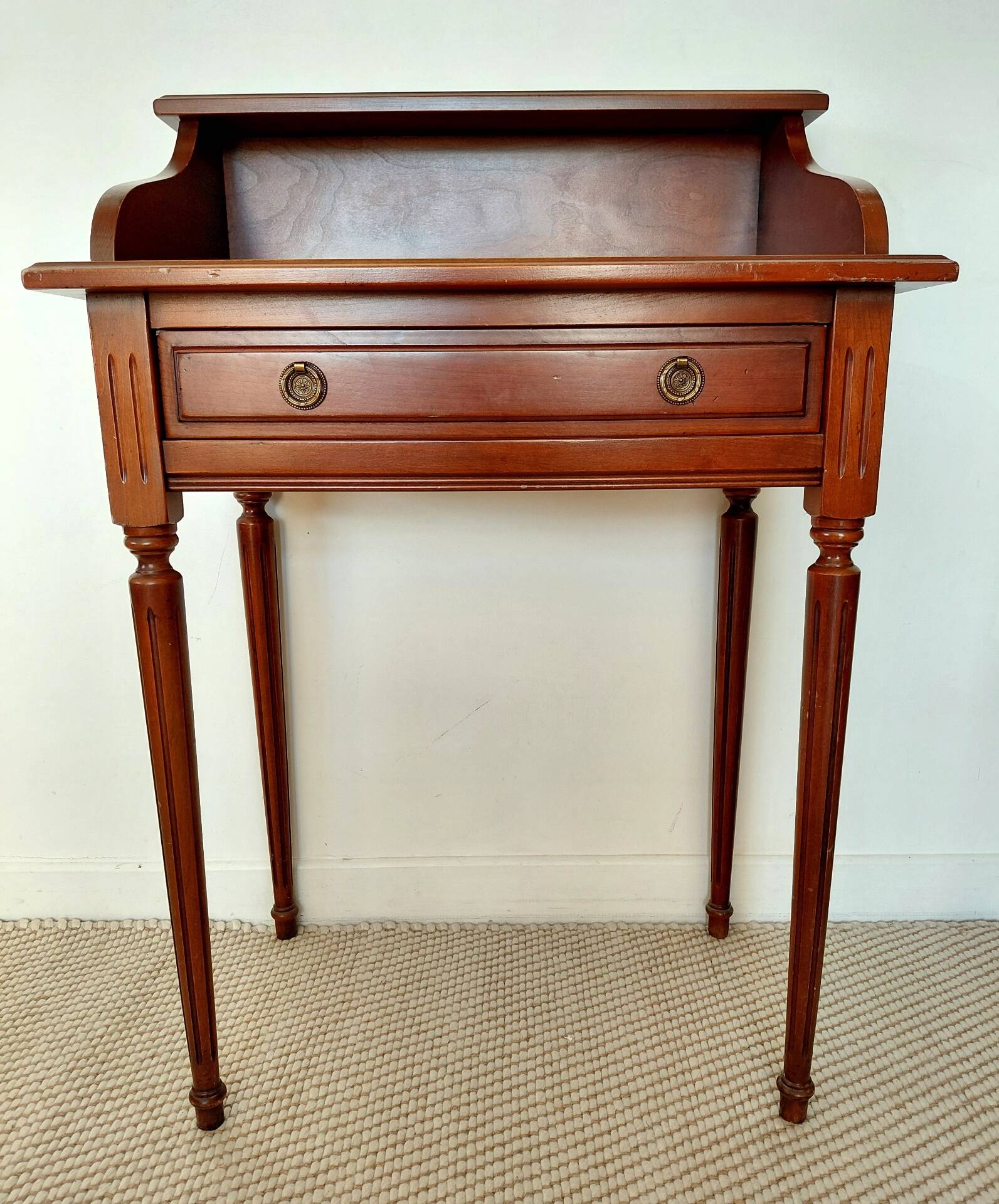 Bureau Bonheur du Jour in Louis XVI style - Cherry wood and Brass - NF P label.