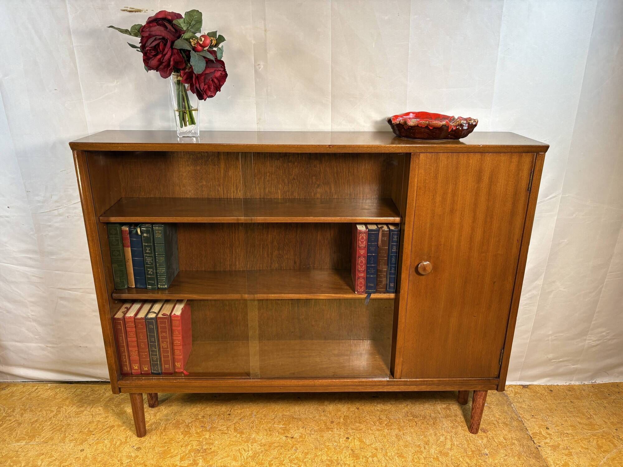 Mid-Century Retro Teak Bookcase Display Cabinet 1960  Elegant ScandinavianD