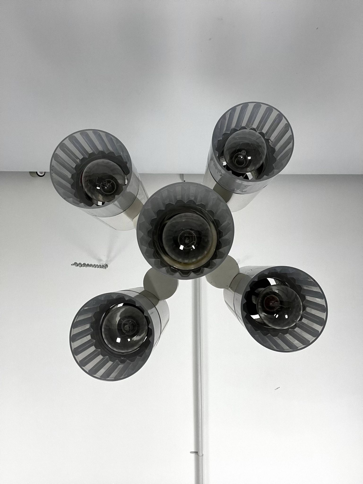Sciolari geometric chrome and plexiglass 5 lights chandelier. Italy 1970s