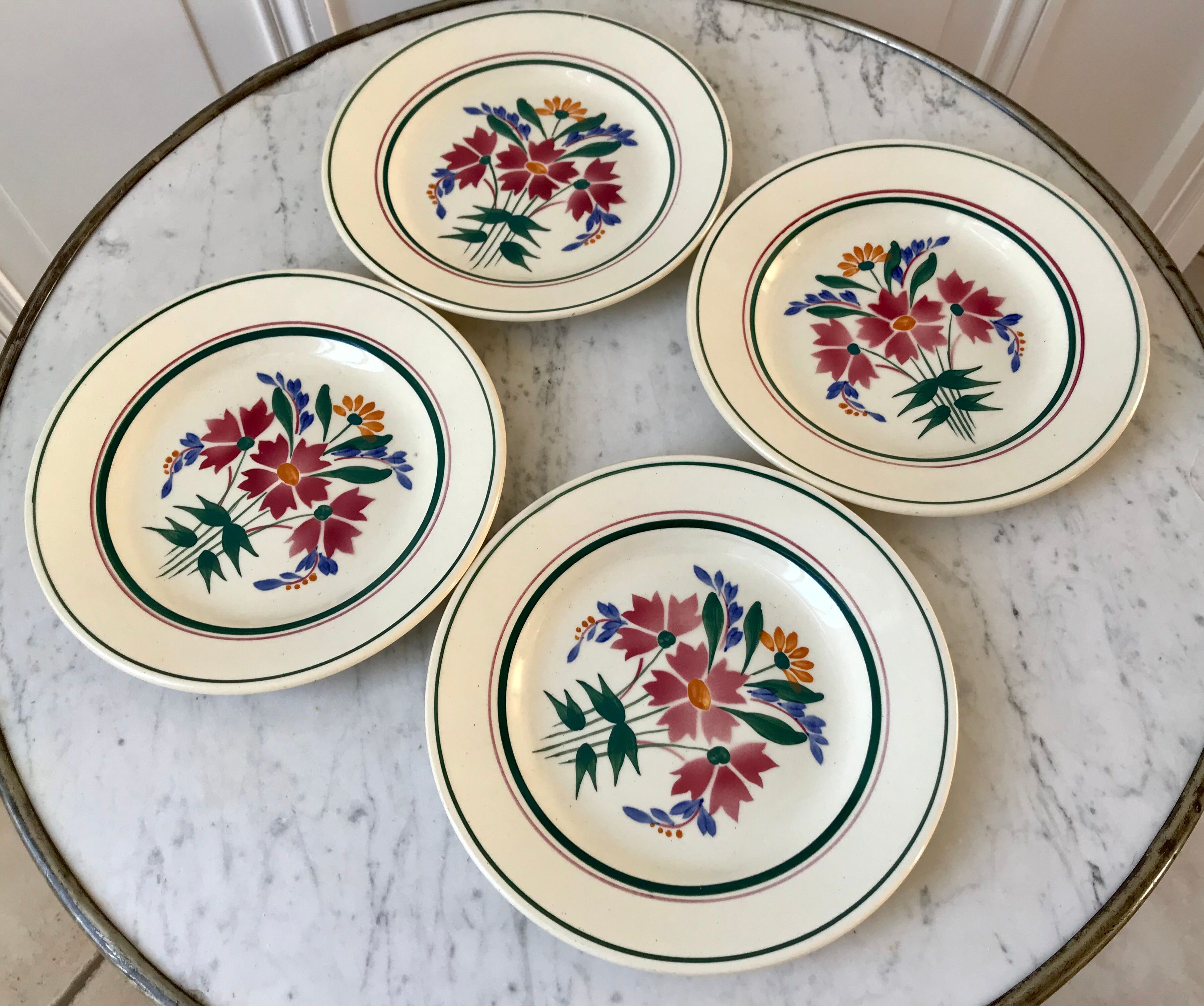 Set of 4 vintage flower dessert plates