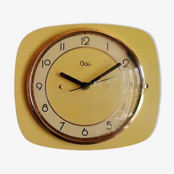 Horloge formica vintage pendule murale silencieuse "Odo Jaune"