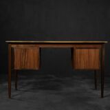 Bureau vintage classique scandinave moderne en bois de teck avec tiroirs, 1960s