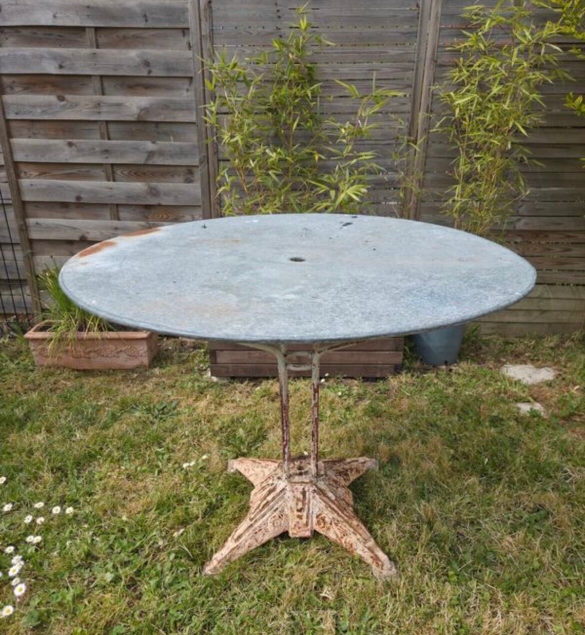 Garden table
