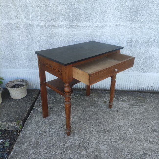 Table de toilette