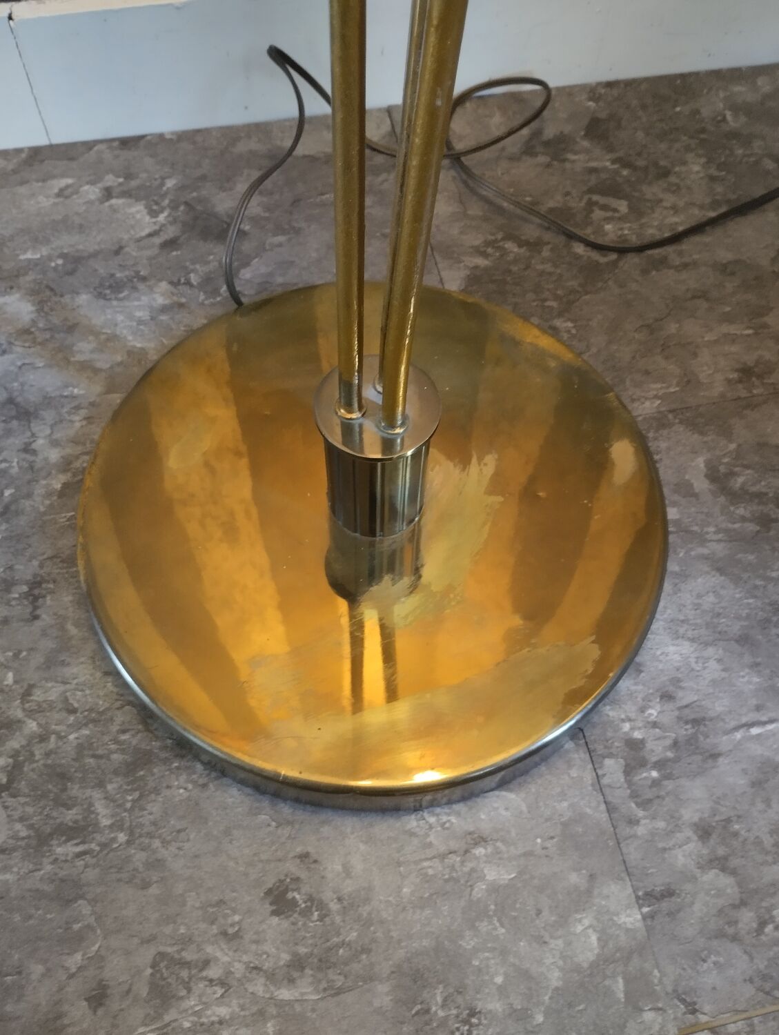 Vintage 3-spoke floor lamp