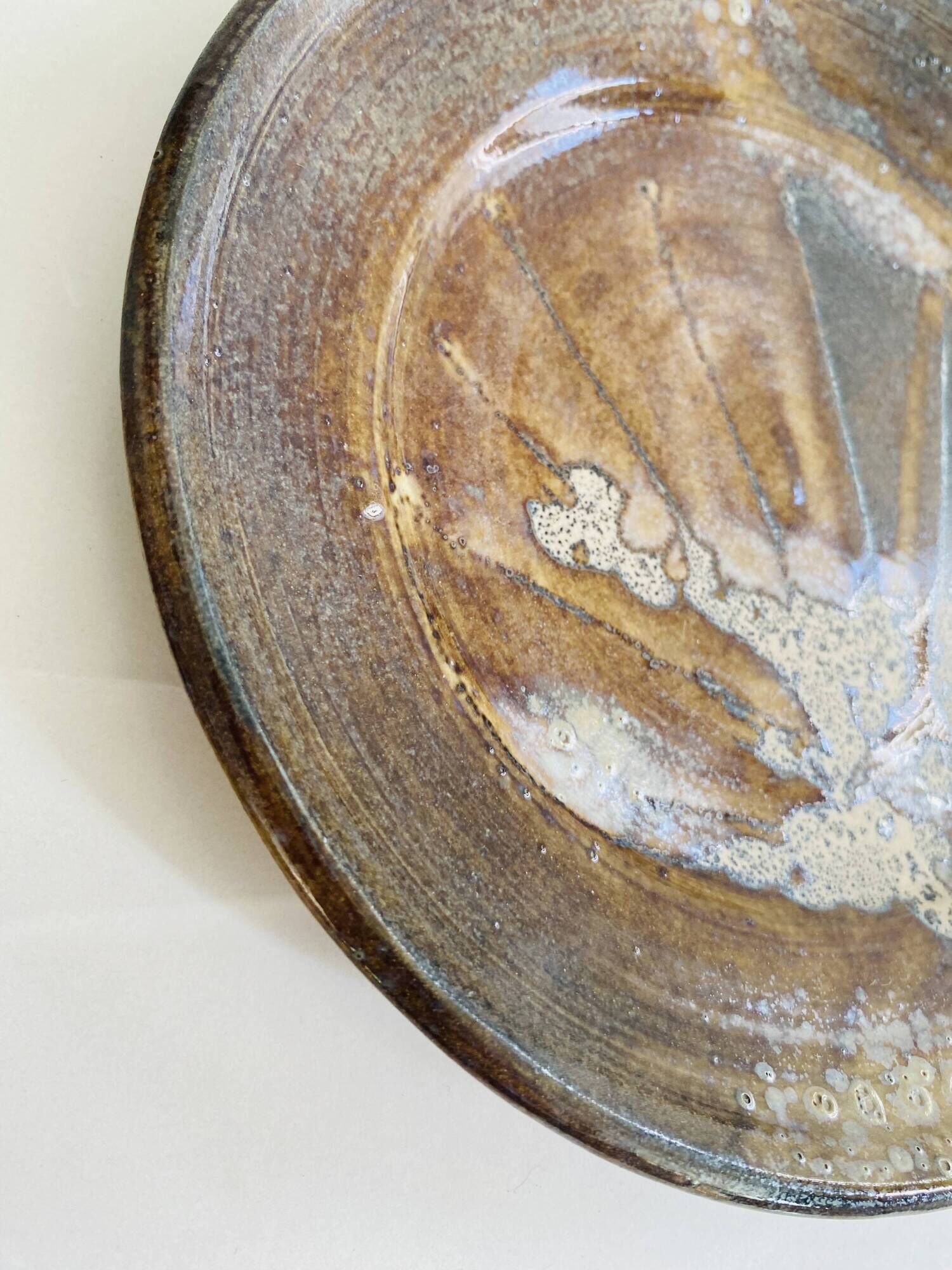 Ceramic plate signed, stoneware 24 cm