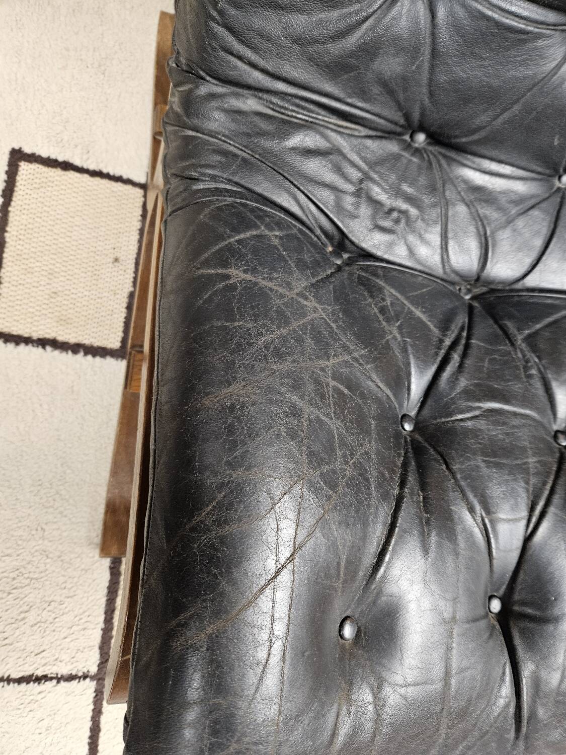 Fauteuil cuir vintage 1970"
