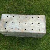 Metal planter
