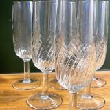 6 clear glass champagne flutes in very good condition