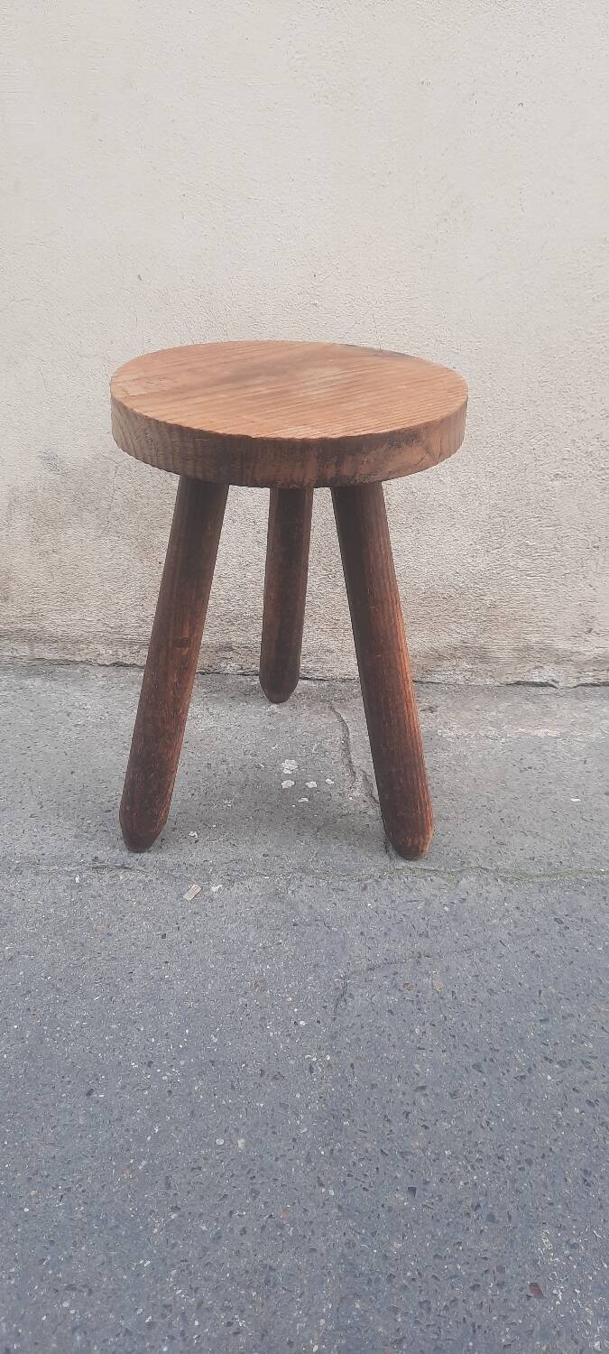 Tripod stool