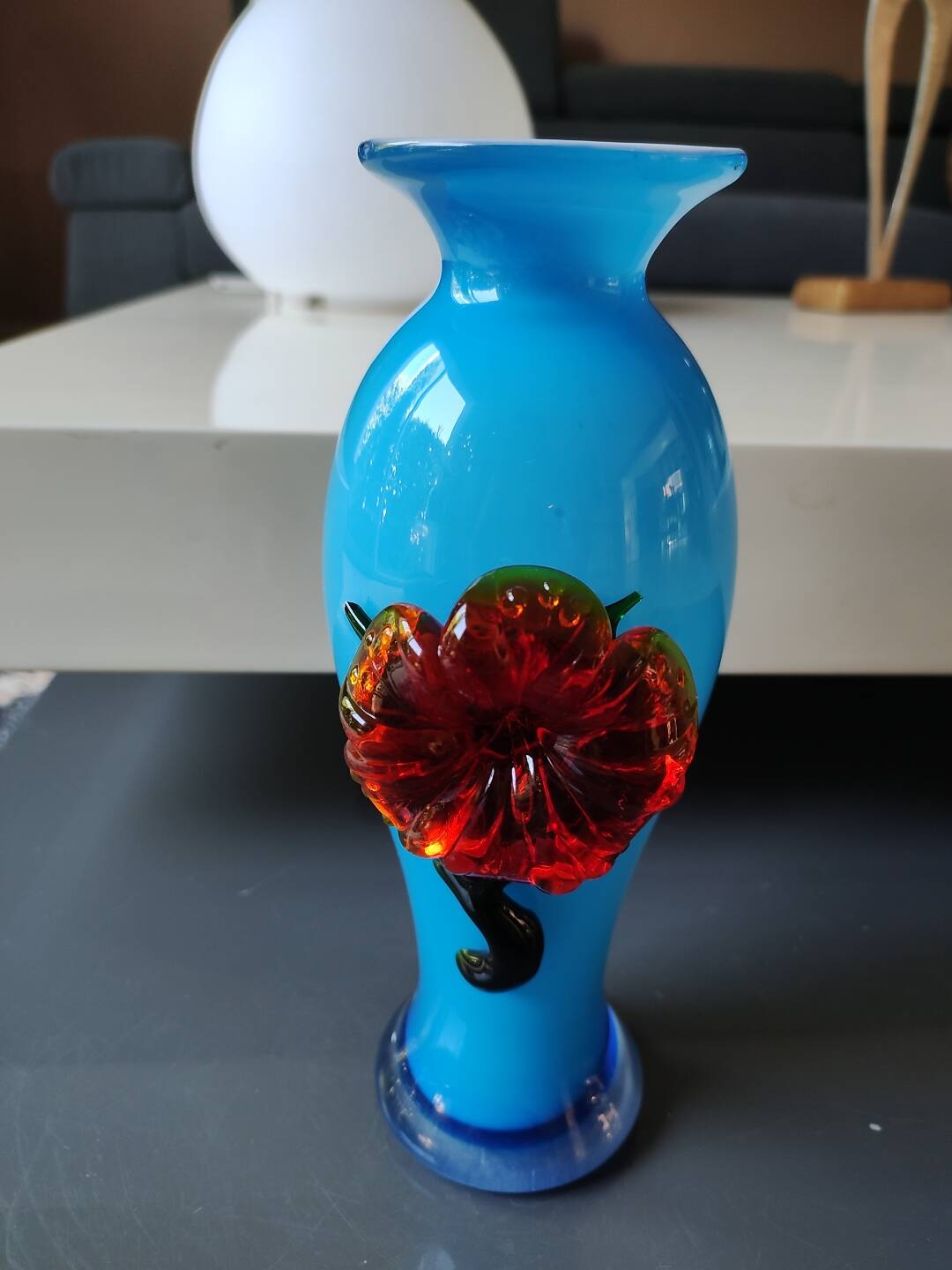 Stylish designer vase in Murano art glass. Embossed floral motif. Height 23 cm.