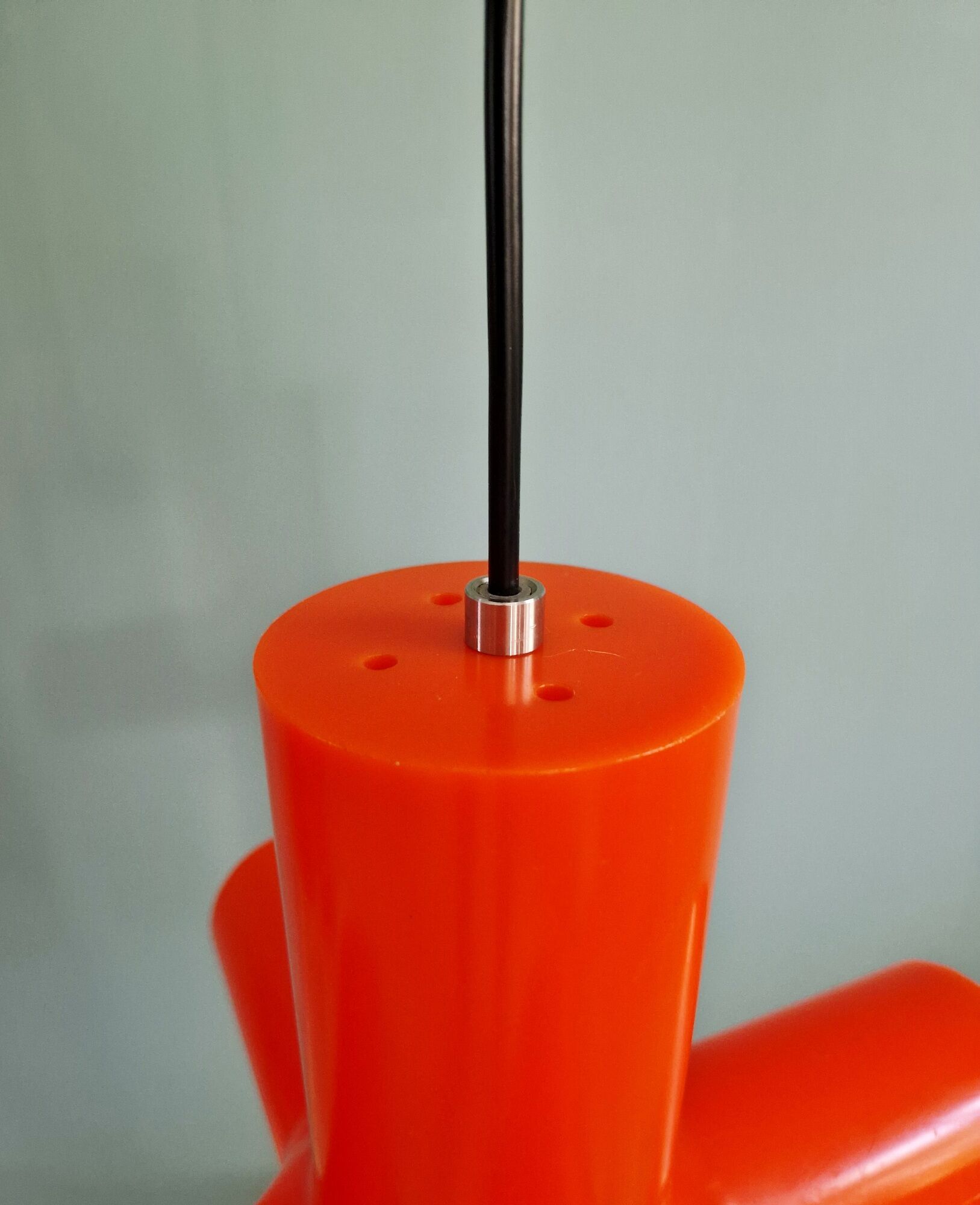 Suspension Crosslight orange, Jan Melis & Ben Oostrum, Dark (Belgium)
