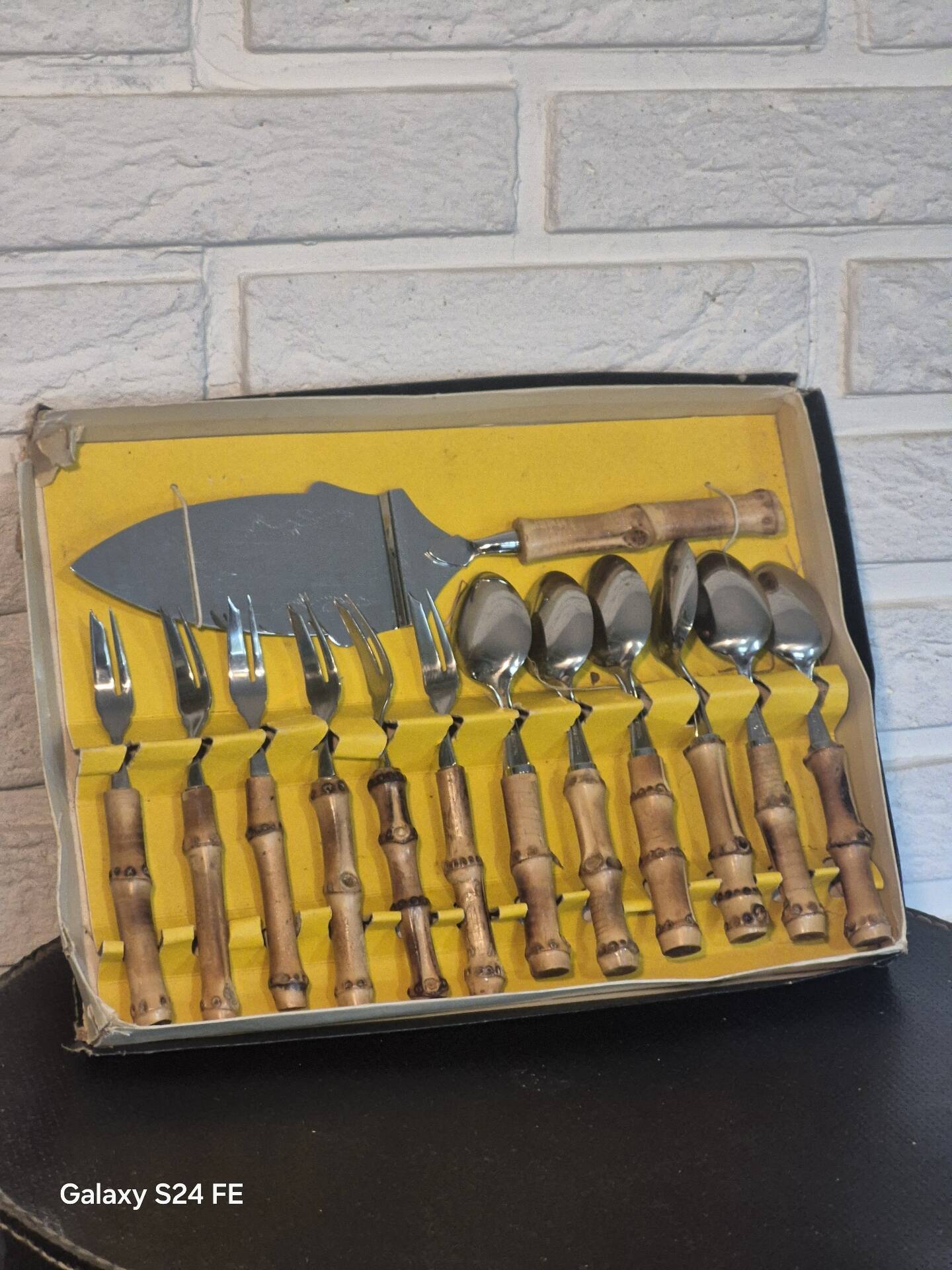Bamboo cutlery