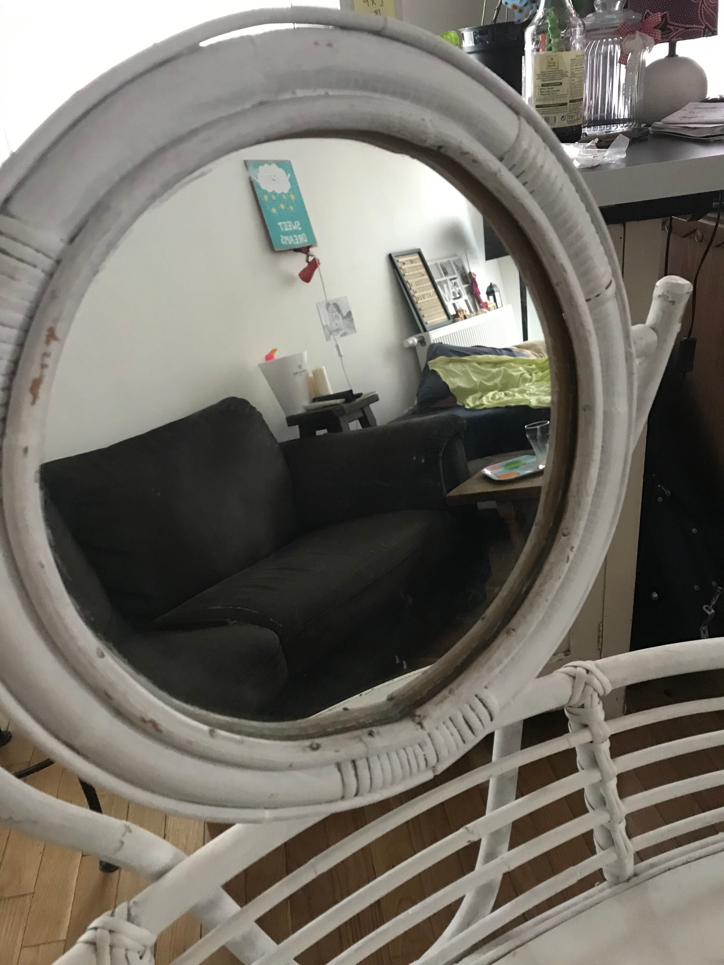 Vintage rattan hairdresser