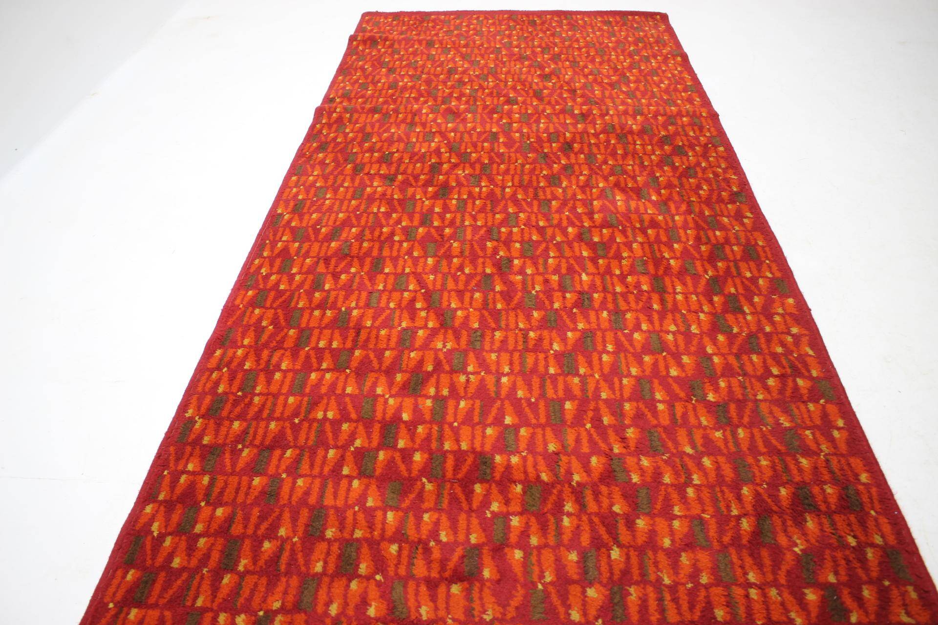 Red Wool Carpet with Original Design, 1960s
