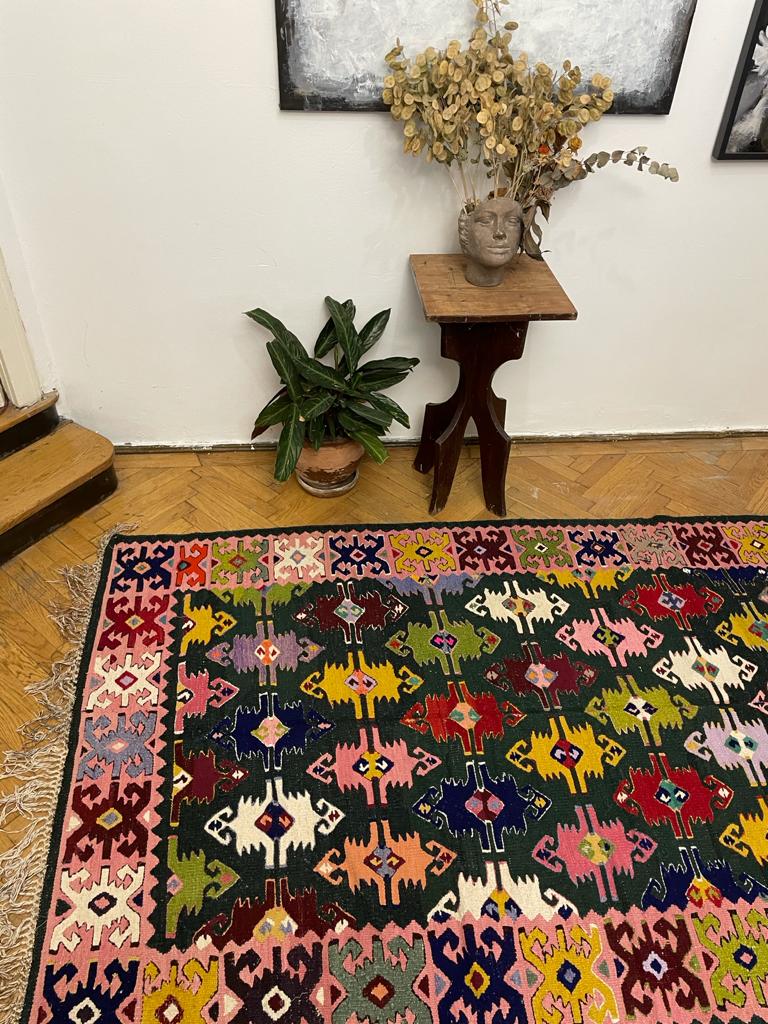 Gorgeous old Romanian kilim, geometrical design, colorful wool tapis kilim Tapis roumain