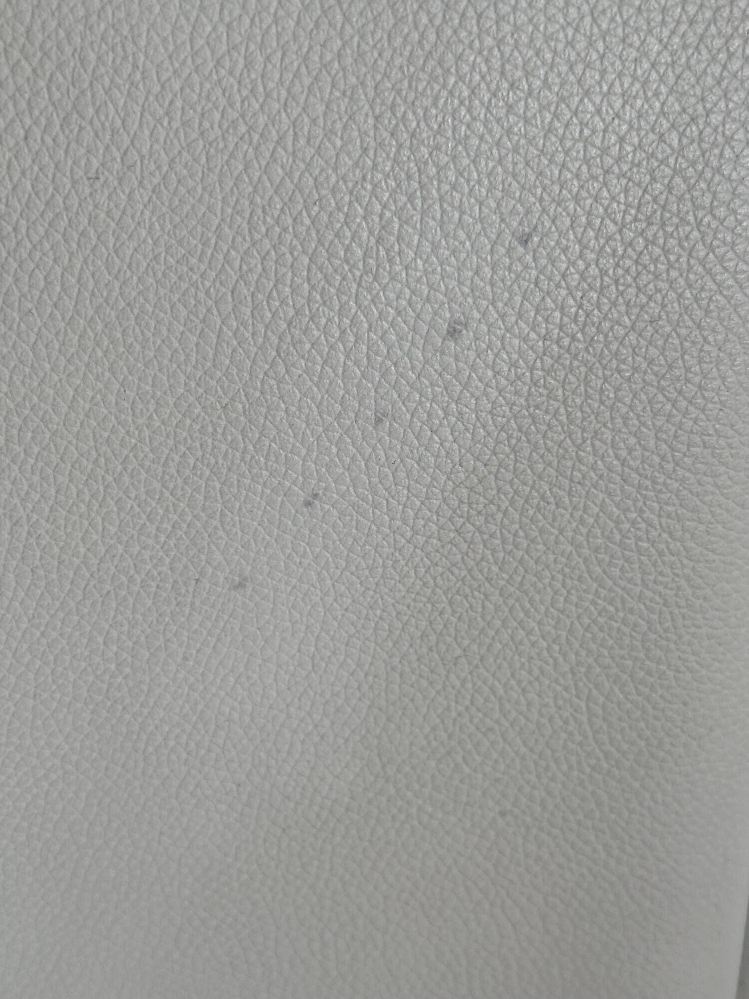 Very beautiful white leather armchair model Pumpkin by Pierre Paulin.