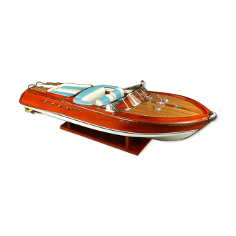 Maquette bateau en bois Riva Aquarama 87 cm