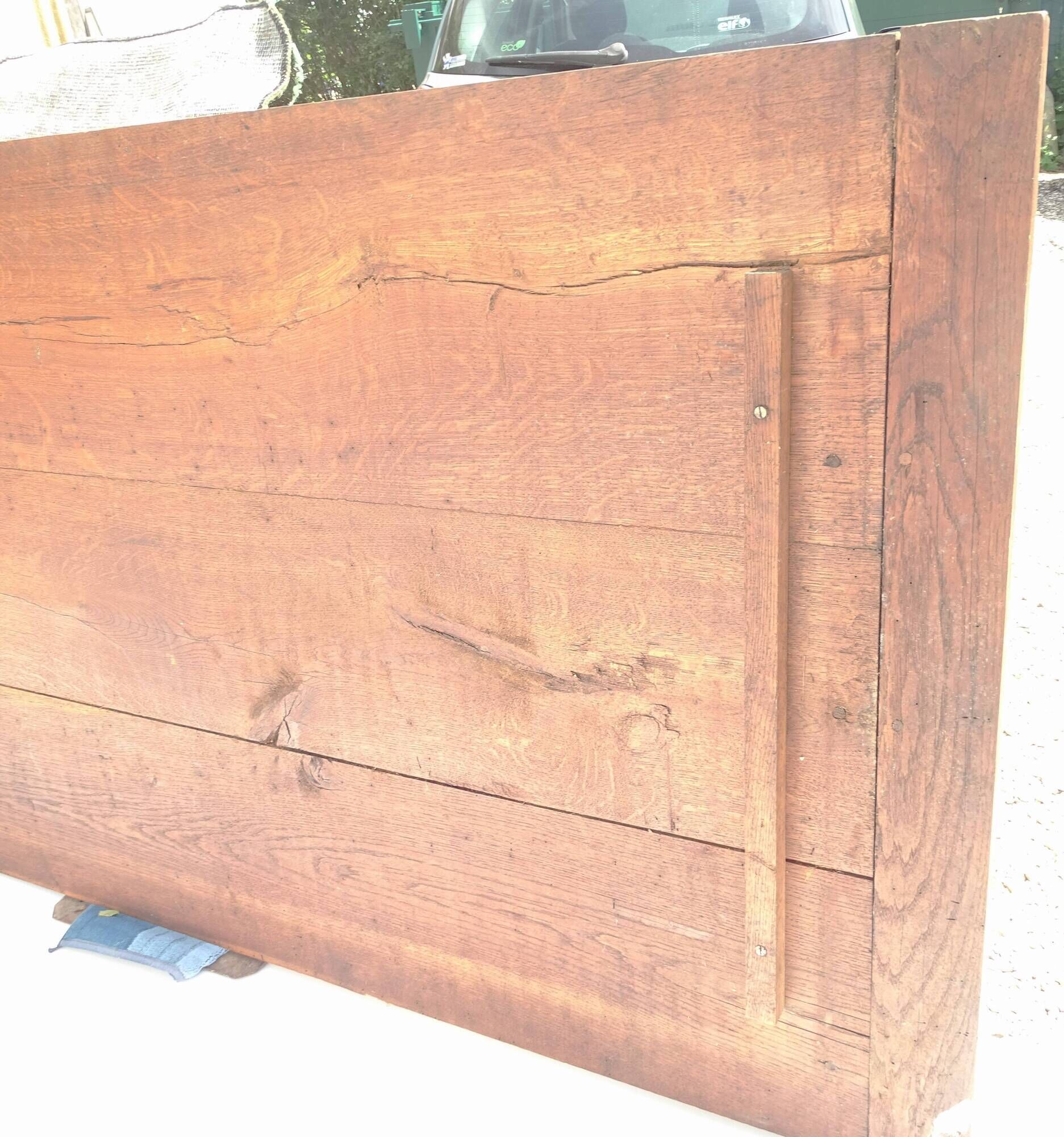 Grande table de ferme ancien en bois massif. 228 x 107.
