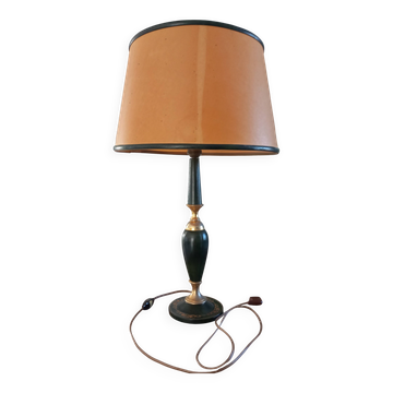 Lamp with accessories