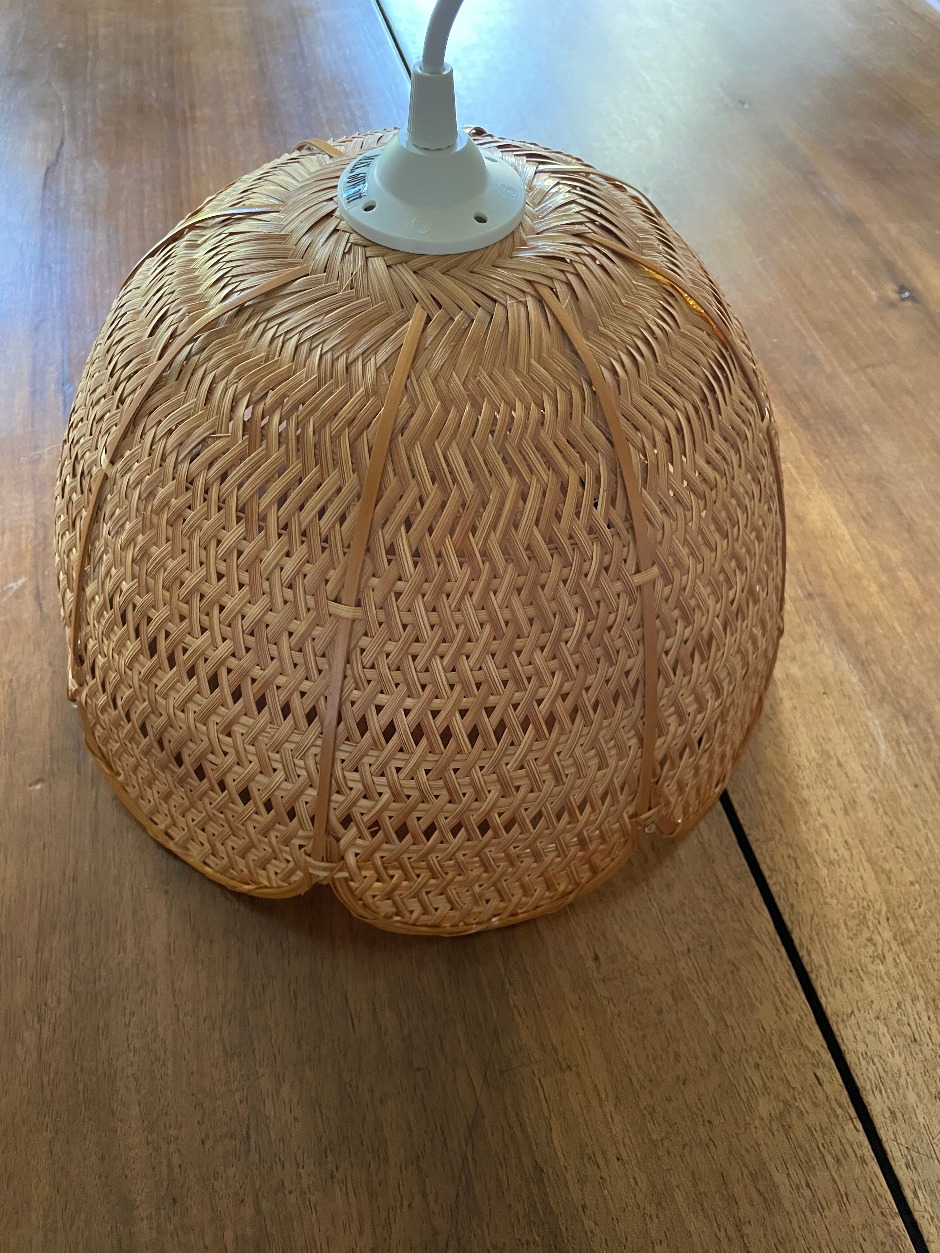 Hanging lamp wicker flower