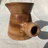 Small stoneware pitcher / saucier