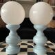 Lampe en bois italienne tournée et opaline années 1970