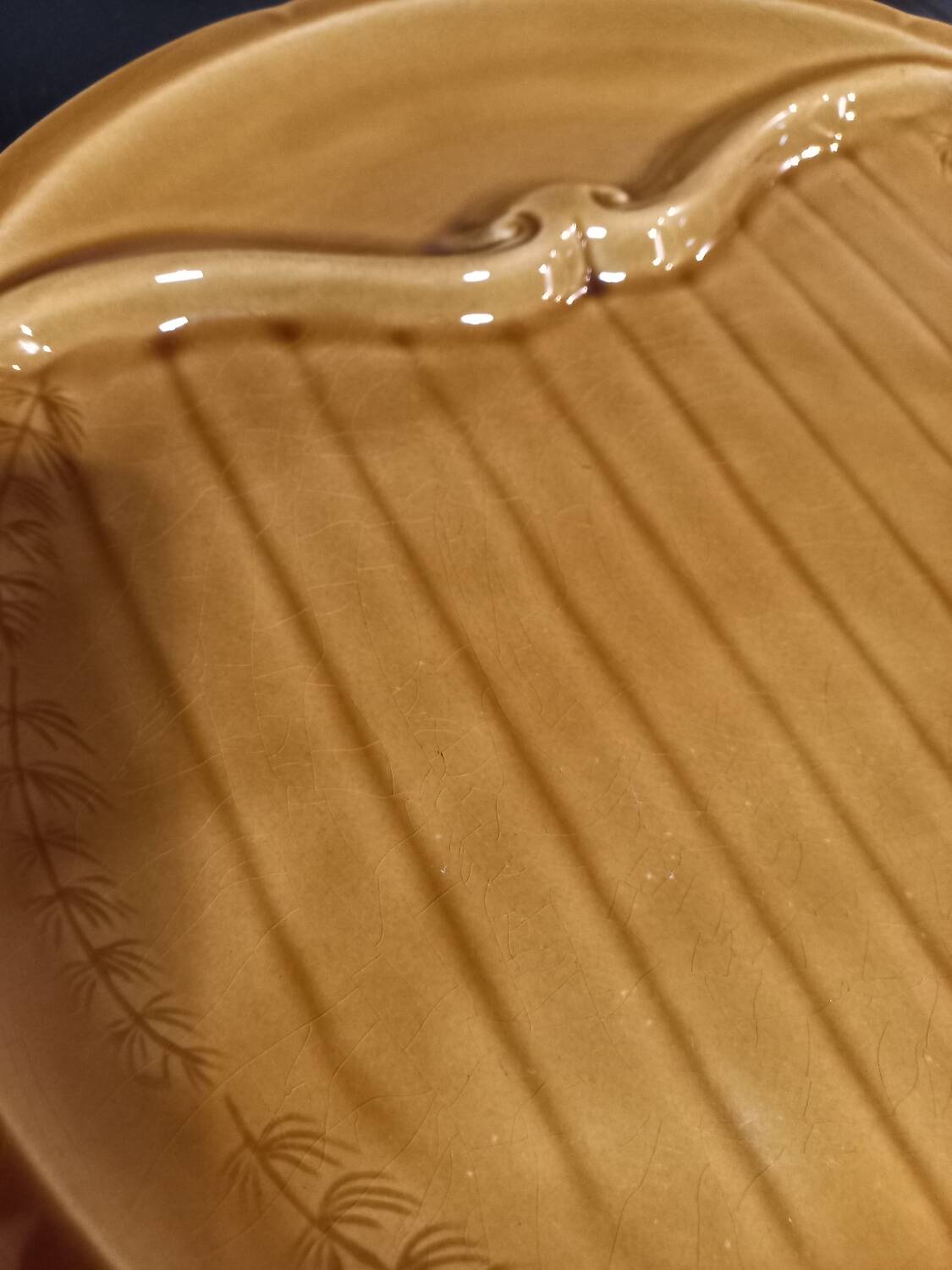 4 Gien asparagus plates