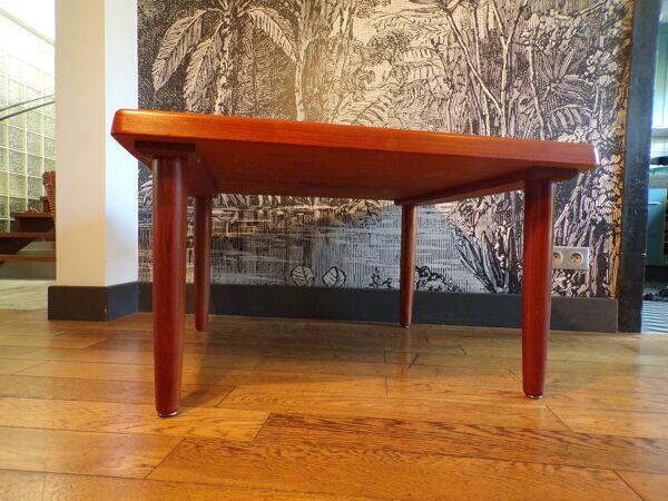 Table basse Niels Bach Danemark en teck 83x83cm