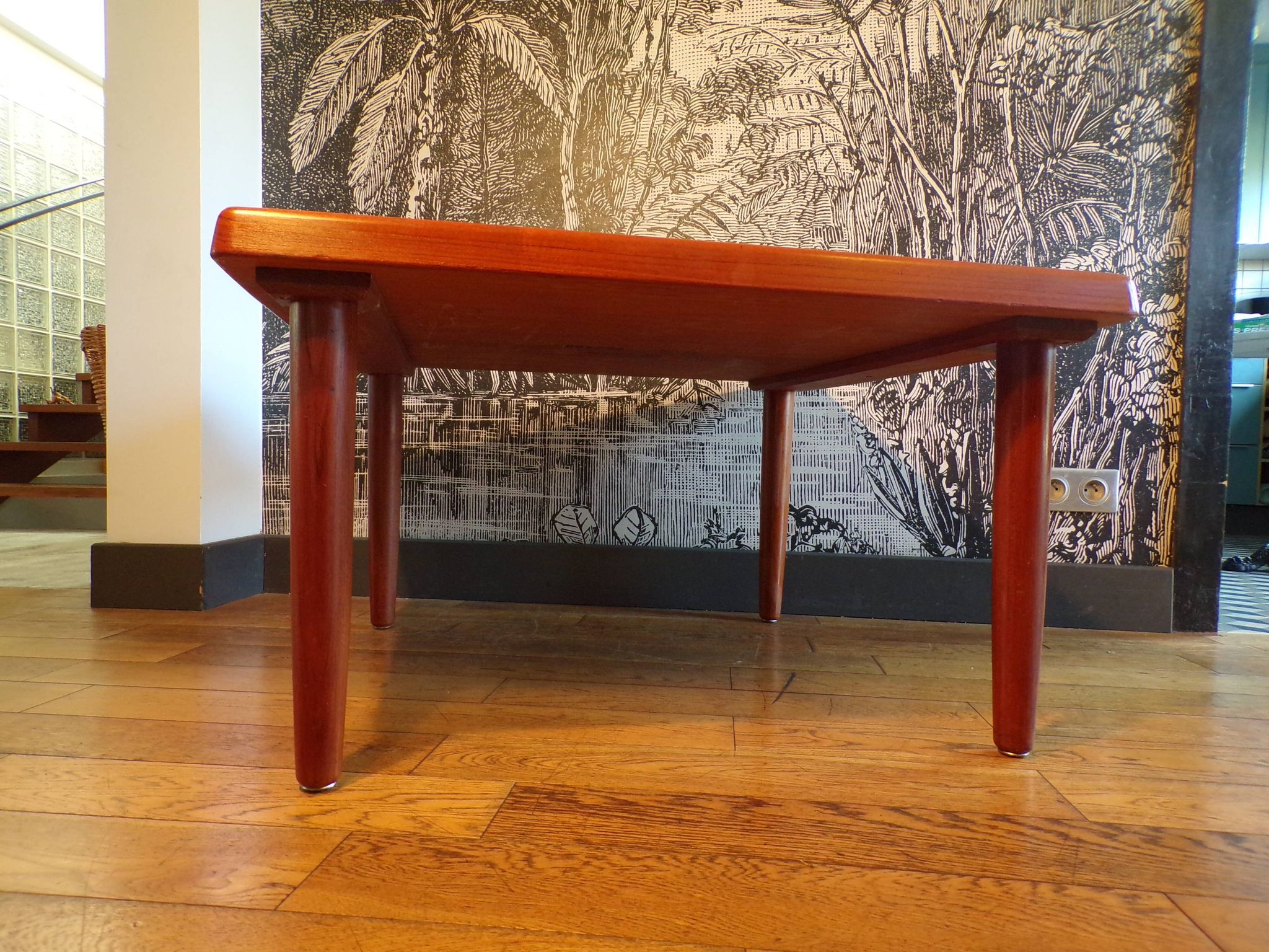 Table basse Niels Bach Danemark en teck 83x83cm