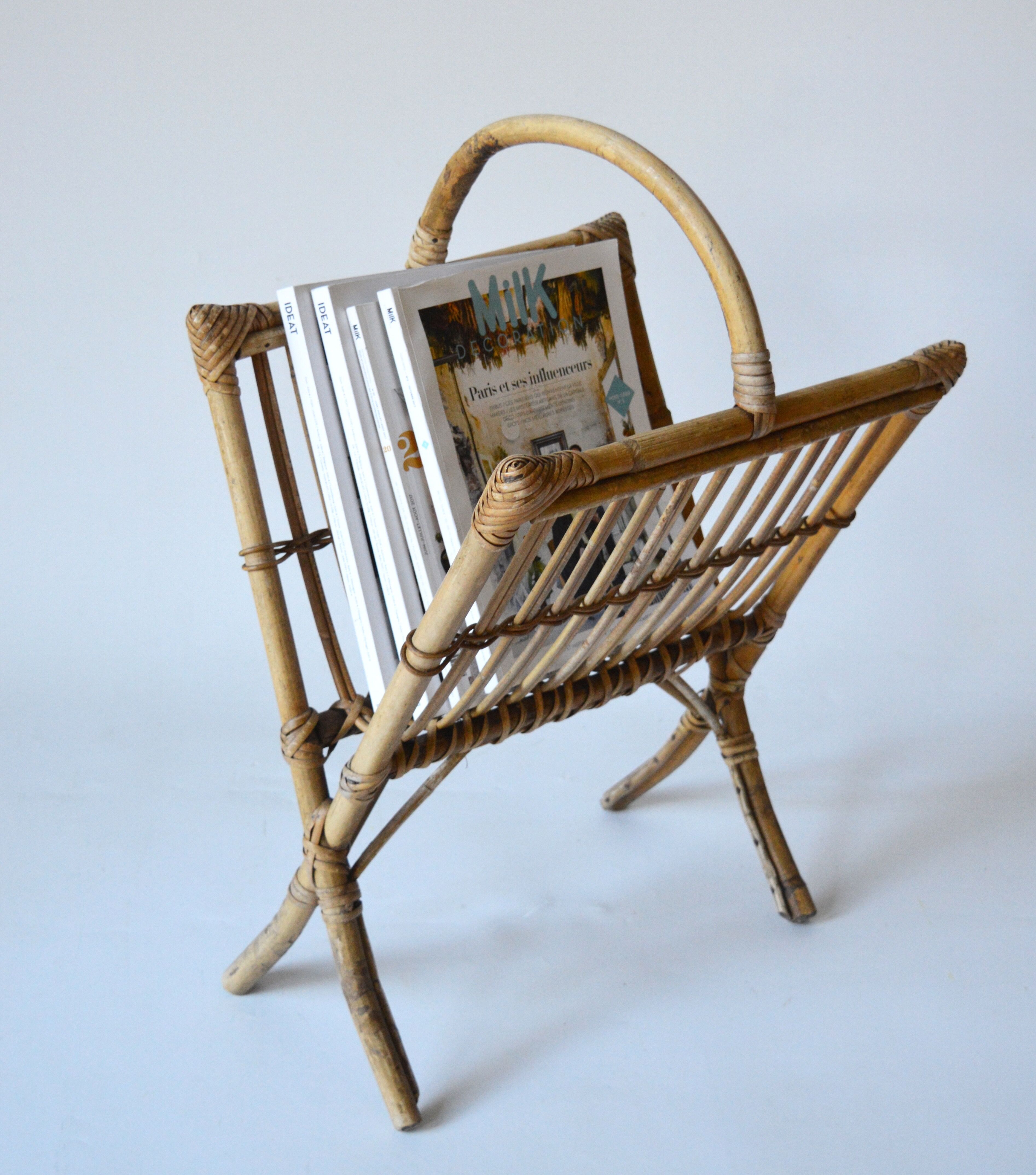 ratin magazine holder