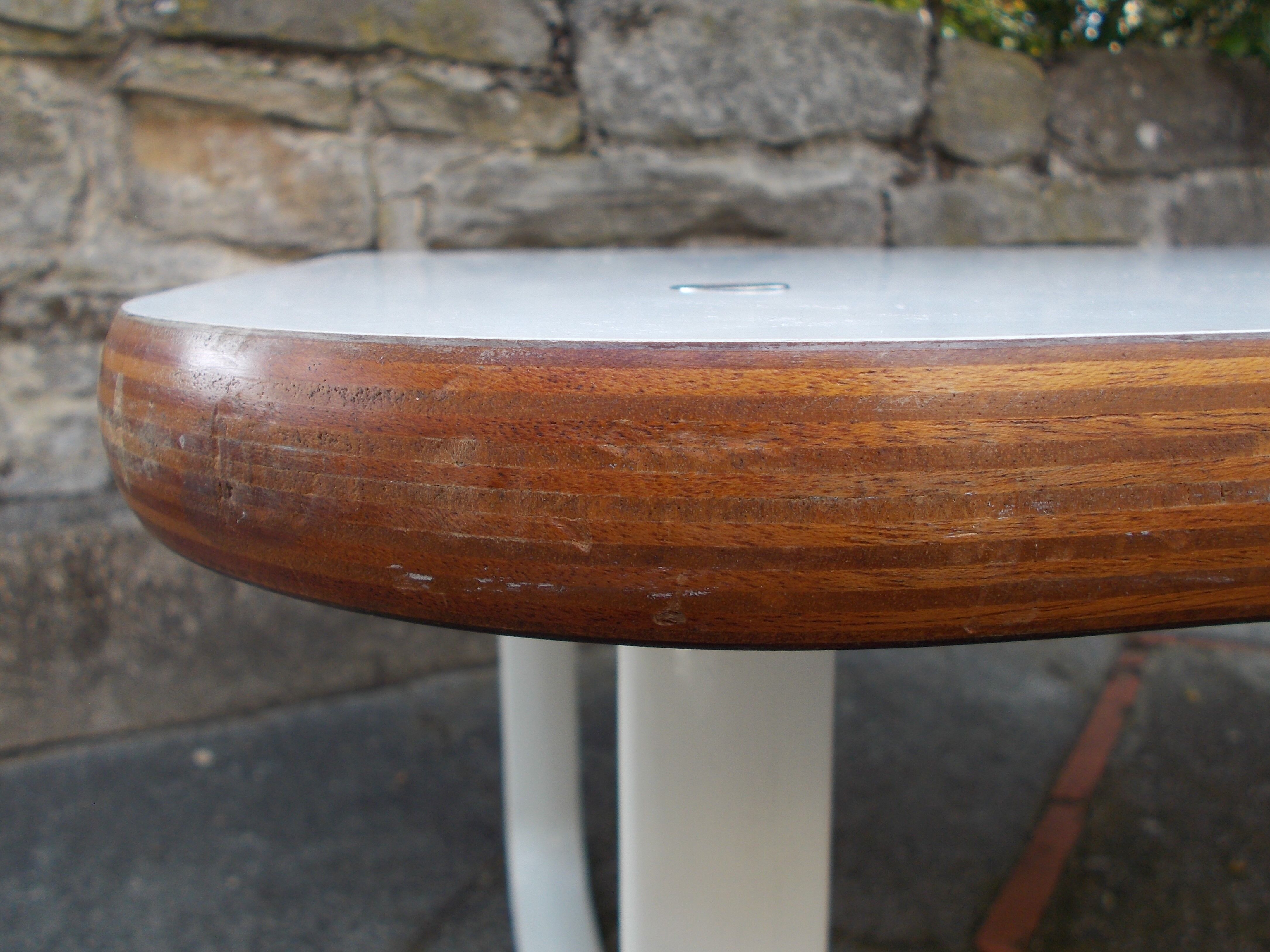 Bench designed by Bruce Hannah and Andrew Morrison, published by Knoll