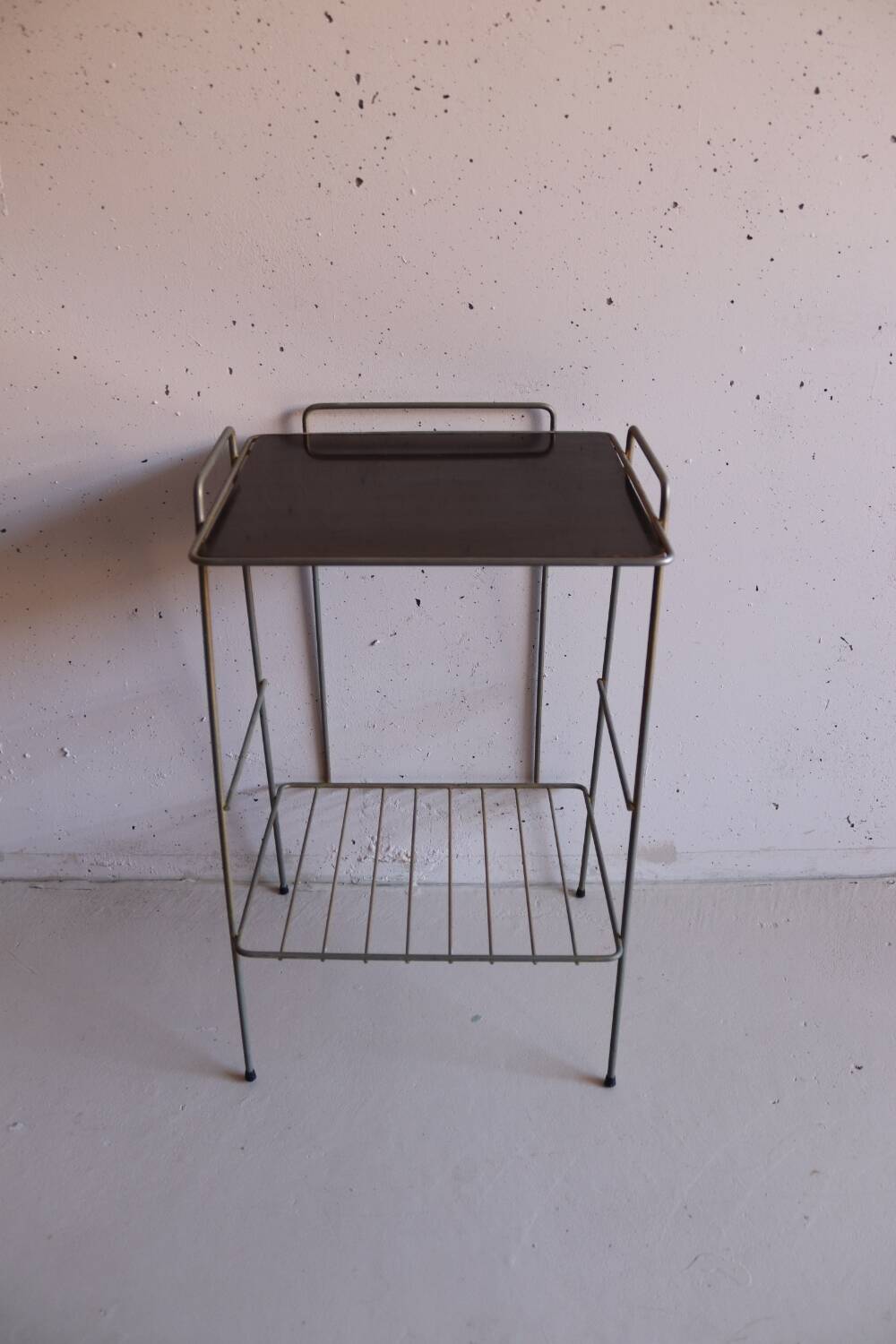 Small vintage vinyl holder