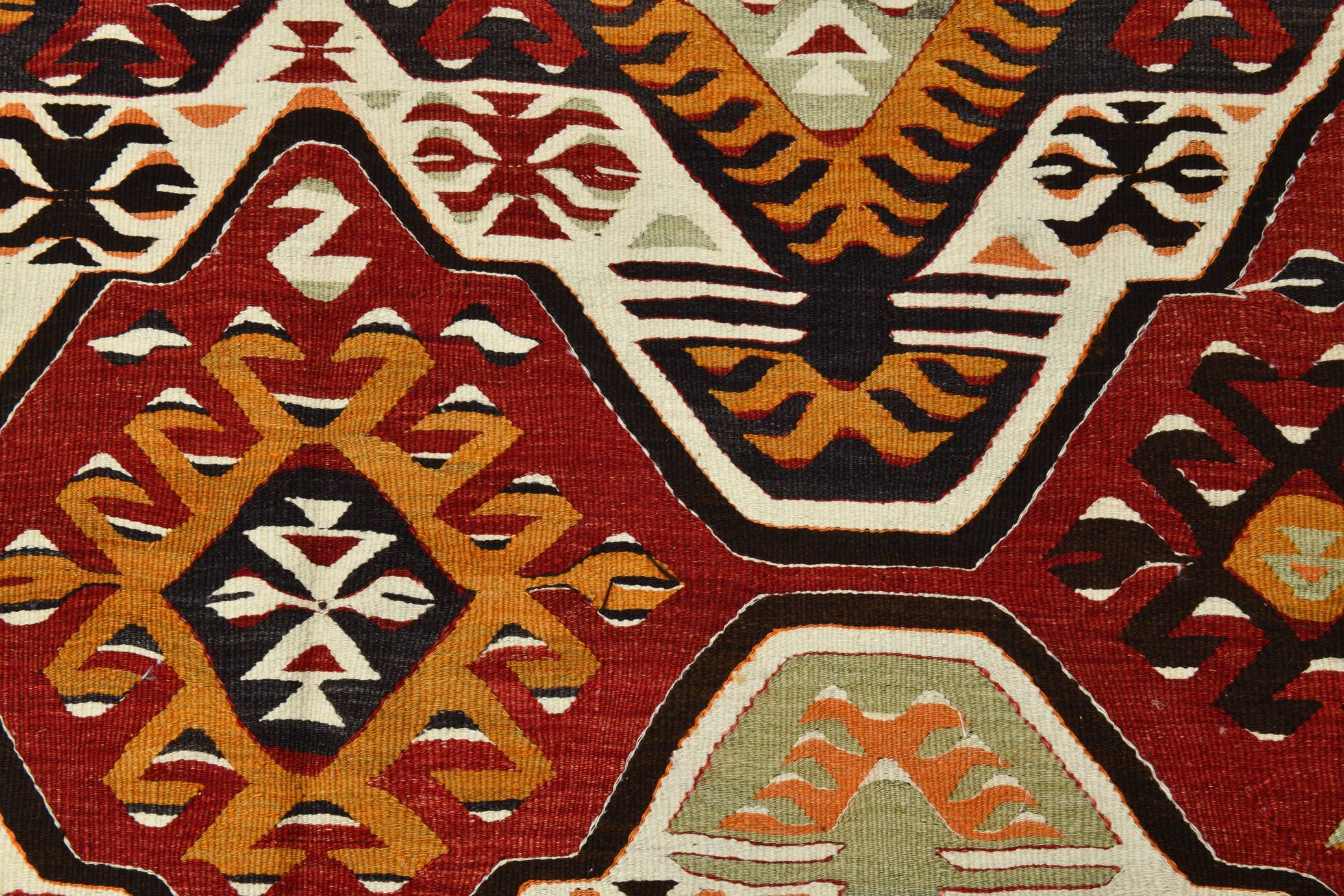 5x9 Faded Red Bohemian Kilim Rug, Wool Handknotted Rug, 148x259