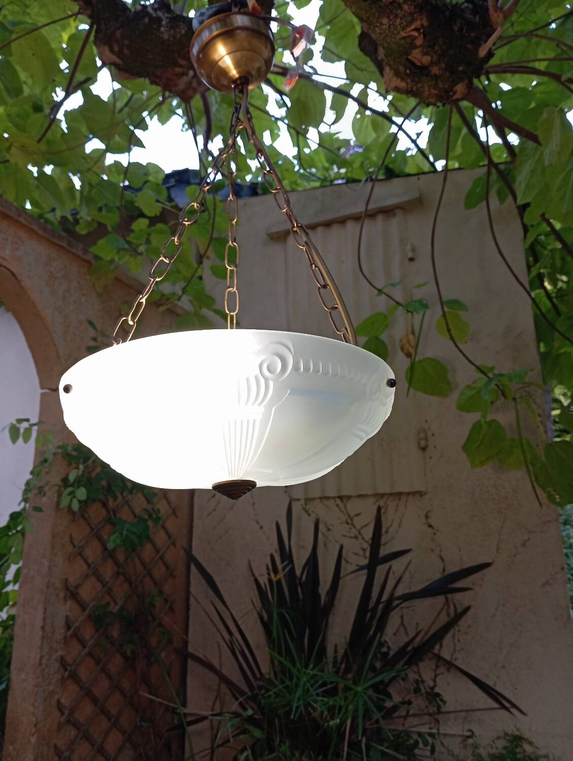 Frosted glass basin pendant light with column decor, art deco style