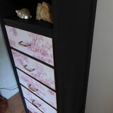 Chest of drawers in black and toile de Jouy