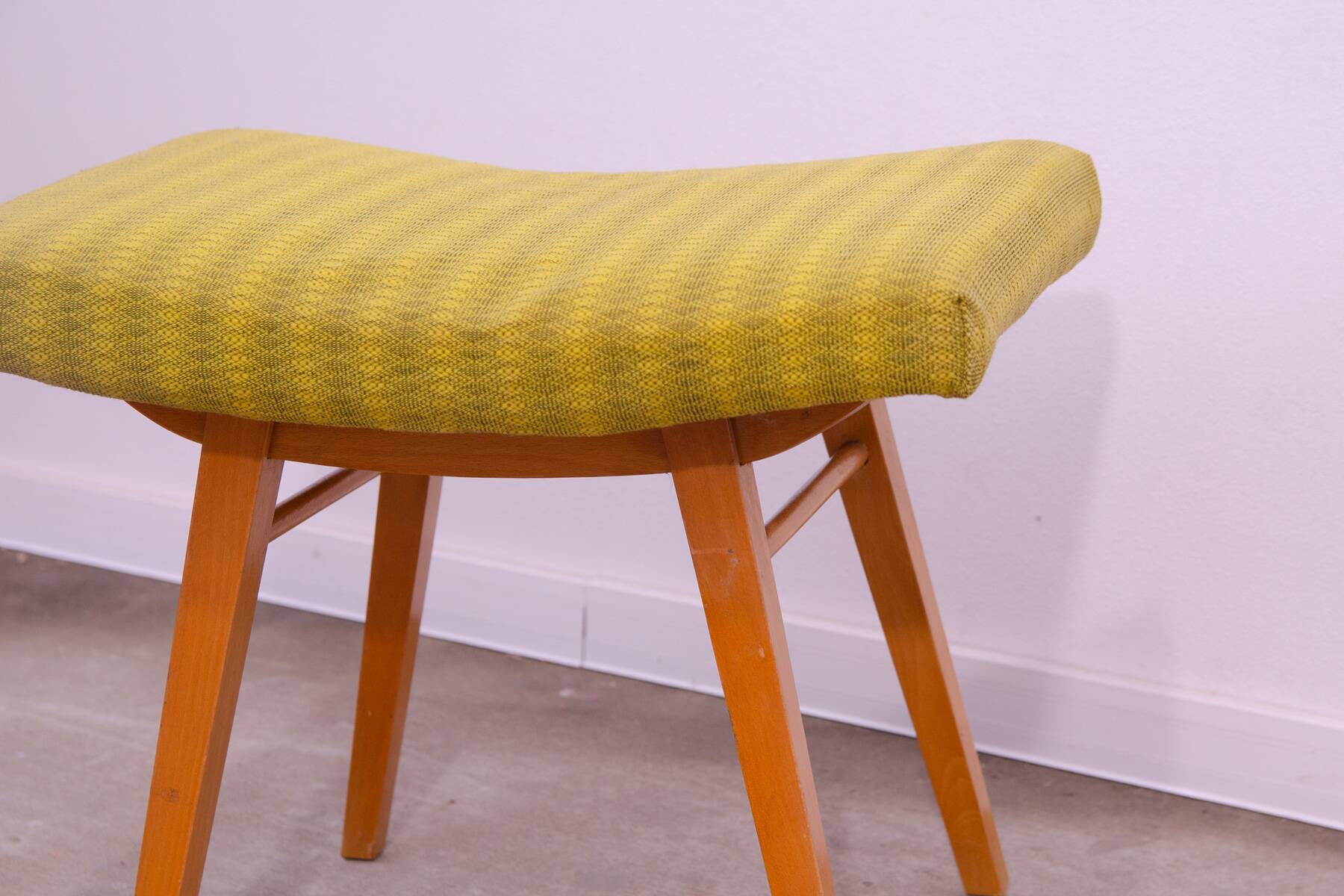 Tabouret vintage, repose-pieds, Západoslovenské nábytkárské závody, 1970
