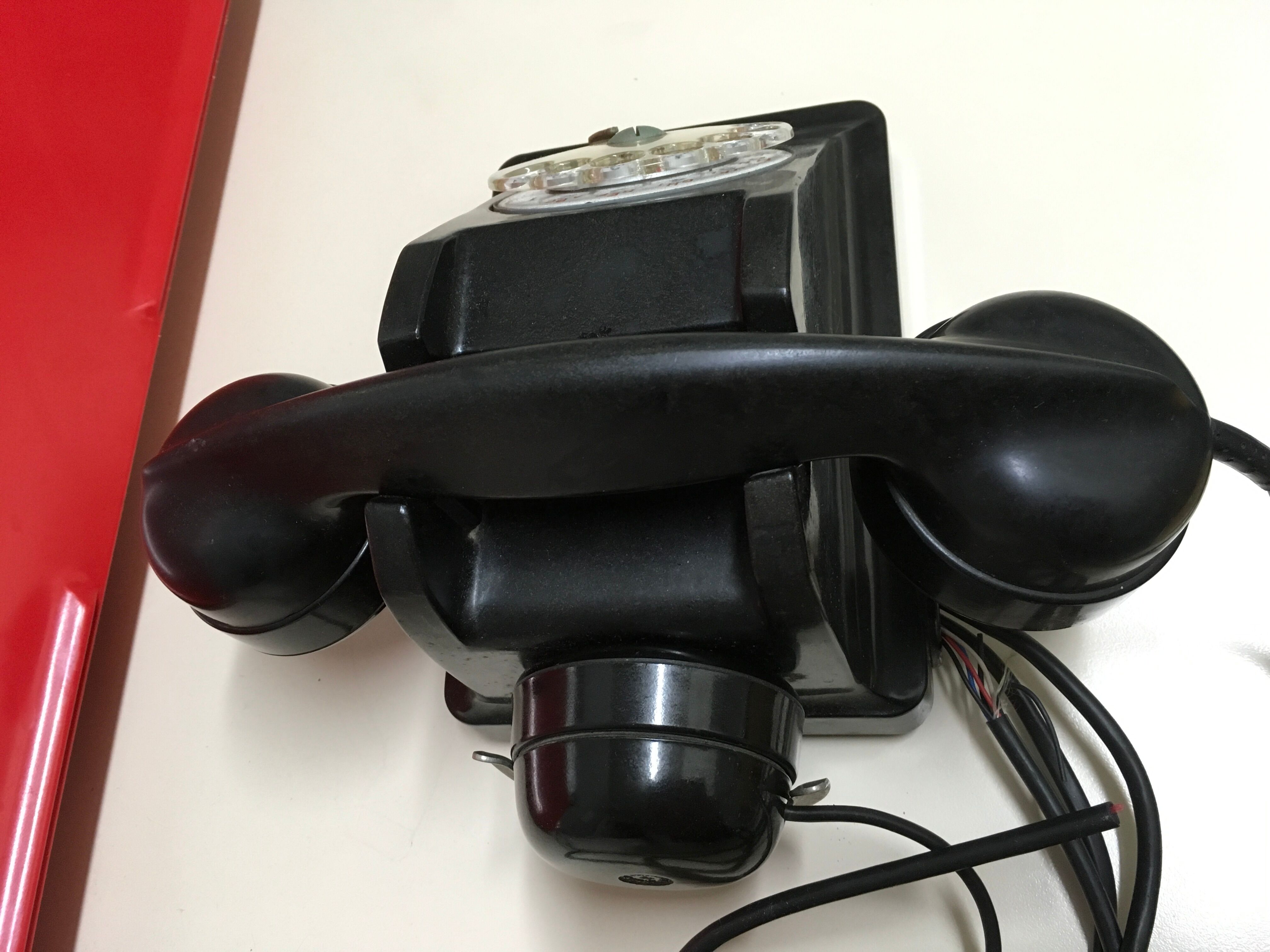 Telephone bakelite