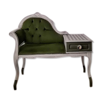 Telephone cabinet