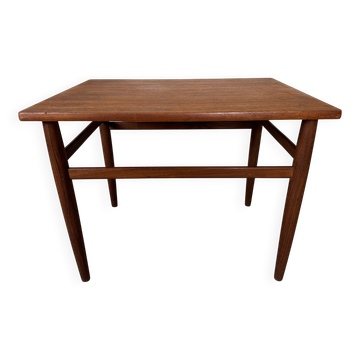 Vintage side table – Teak – O.M.F.