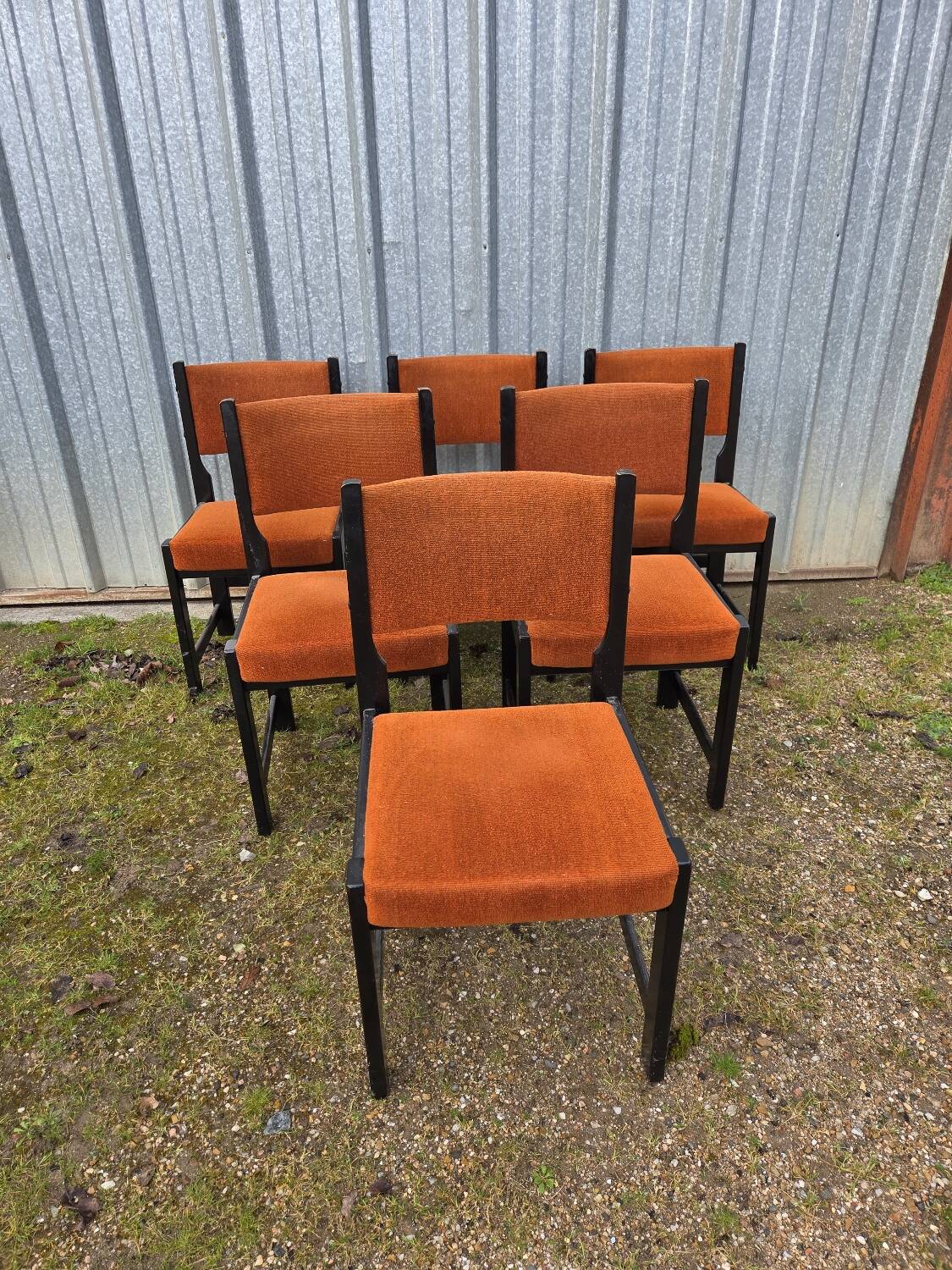Set of 6 beautiful vintage brutalist chairs.