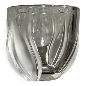 Lalique France : vase aux tulipes en cristal époque milieu XXeme