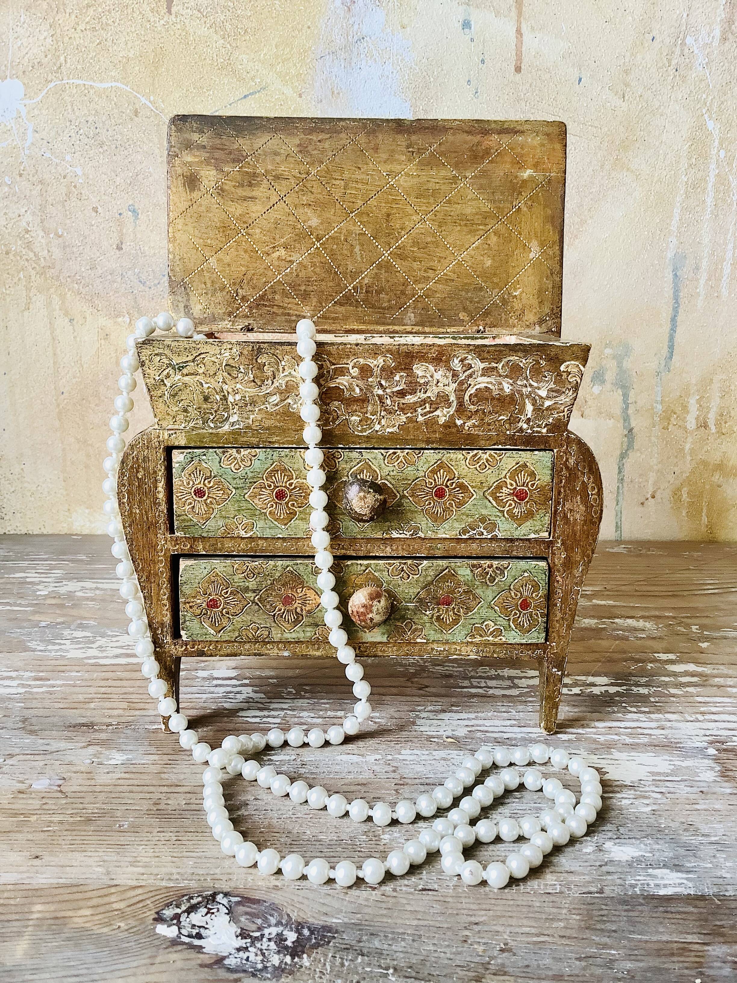 Venetian-style jewelry chest, Florentine wooden