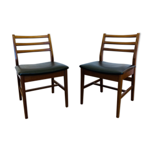 2 chaises scandinaves