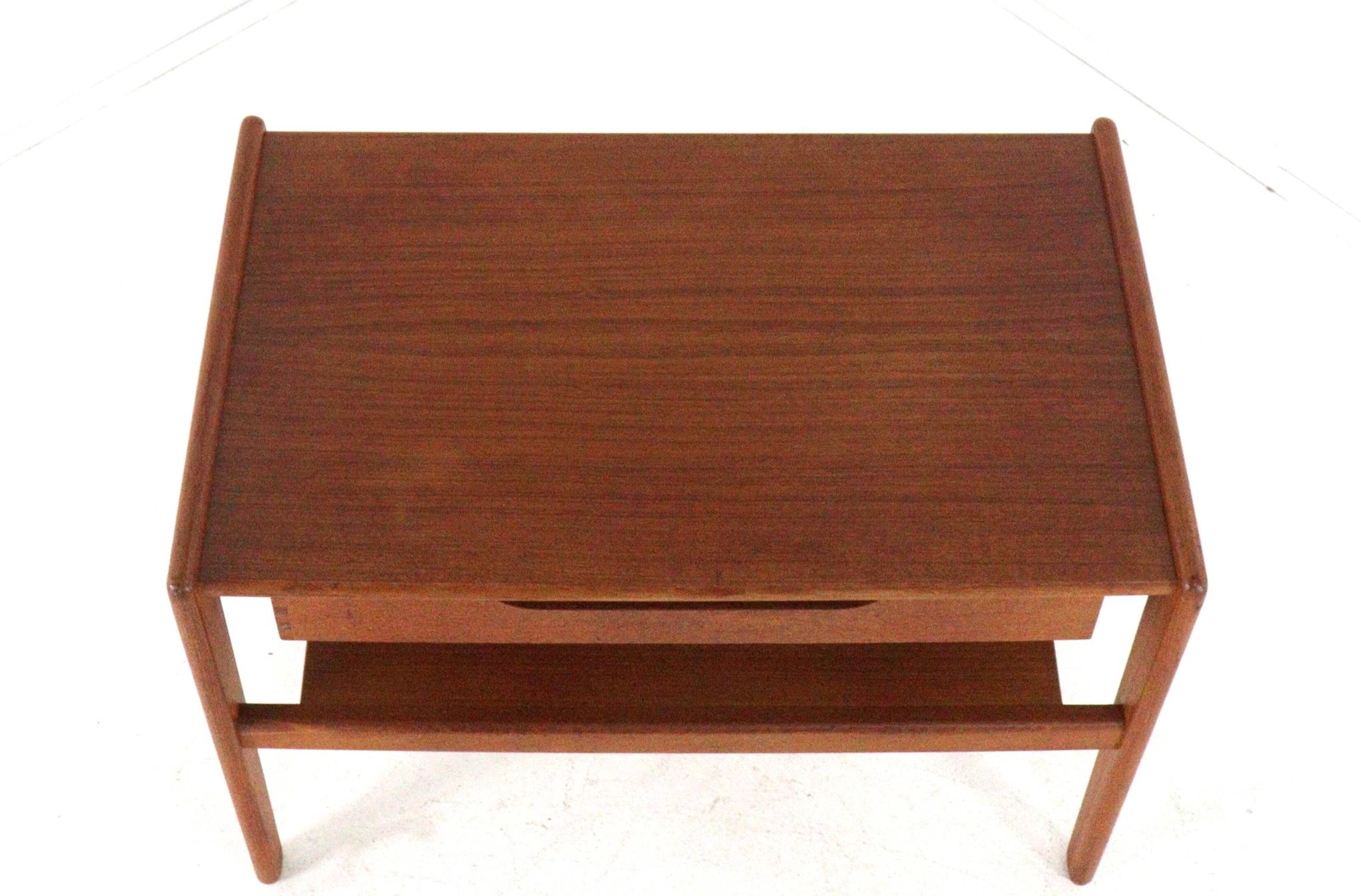 Table de chevet / table d'appoint Salin Nijborg - design danois mid-century moderne