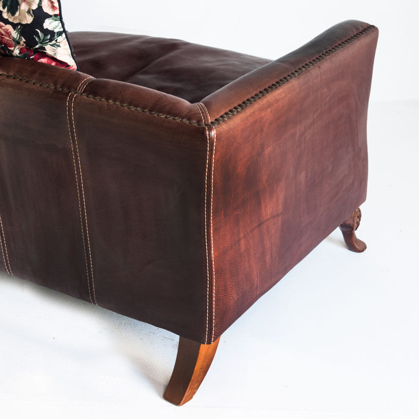 Vintage leather sofa. Edited by Mantellassi. Italy, 90s